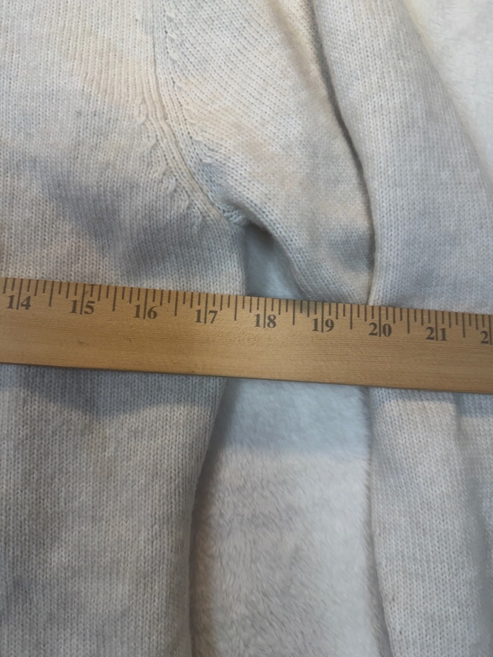 H&M Sweater Dress Womens Size Medium White Mini Pearl Accent Classic - Picture 7 of 9